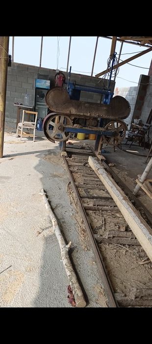 Pilorama binzinlik yangidek uch turt oy ishlagan elektrligi eskiroq