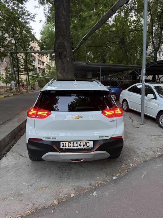 Tracker 2   Premer  Plus 2025 Top toza