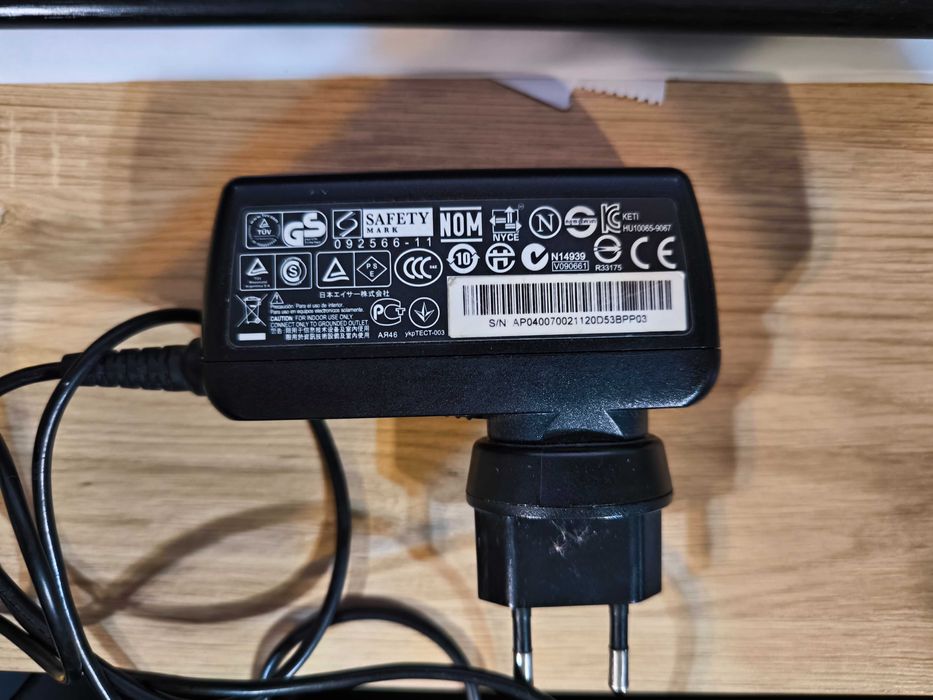 Продавам нетбук Acer Aspire One D255E