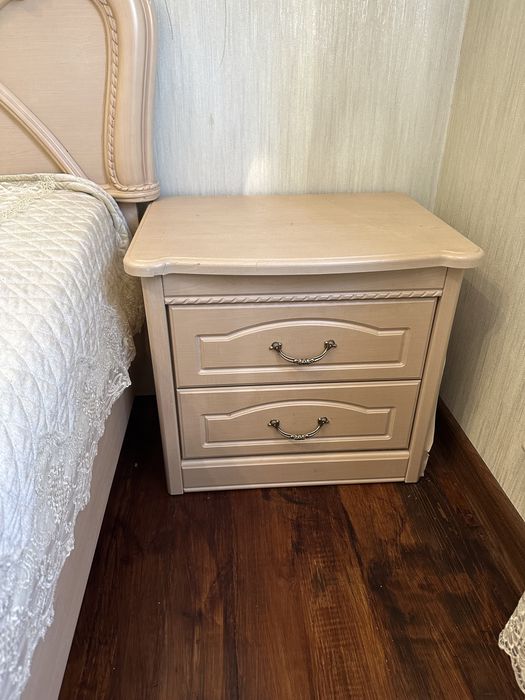 Кровать, комод, тумбочка 2 шт