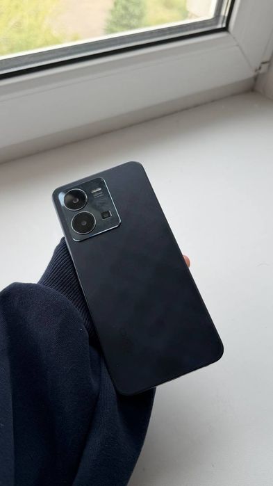 Продам телефон vivo y35