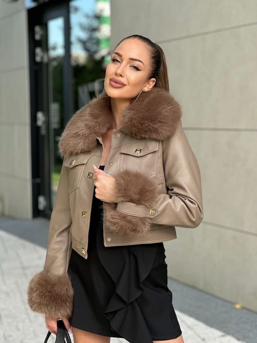 Хитово яке в цвят капучино