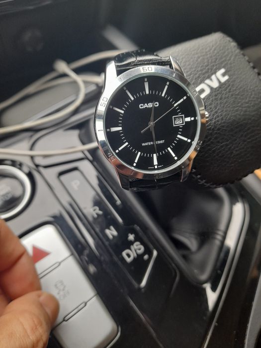 Продам часы CASIO