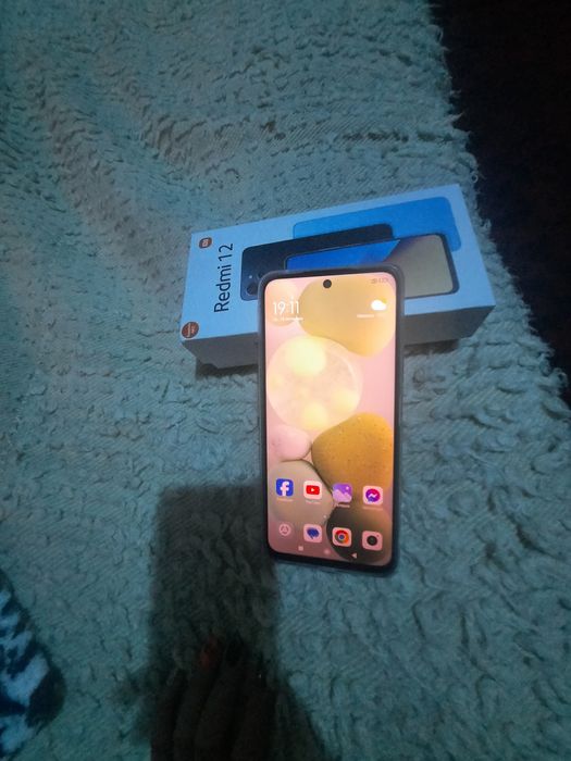 Xiomi   Redmi 12