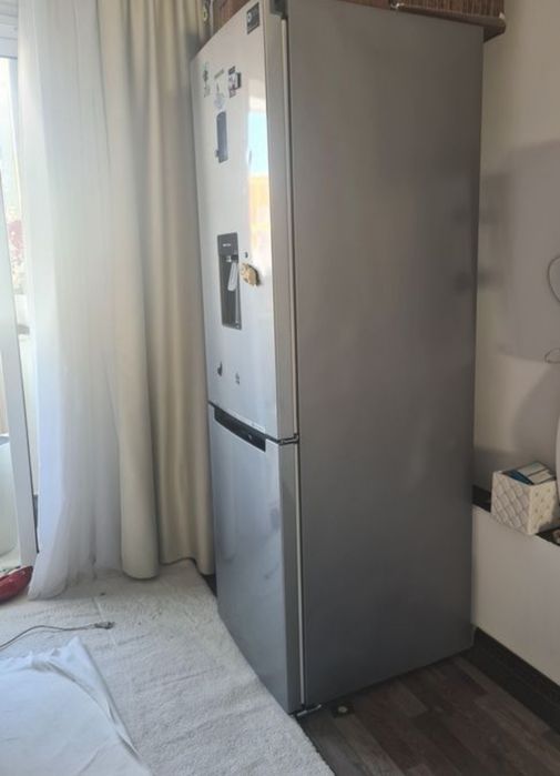 Frigider digital inverter