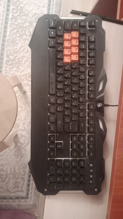 Монитор клавитура игровой мышка