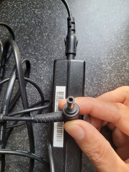 Зарядка ддя ноутбука fujitsu