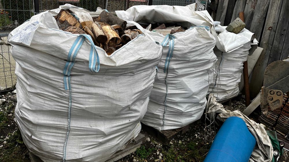 Lemne de foc numai fag uscate de 2 ani