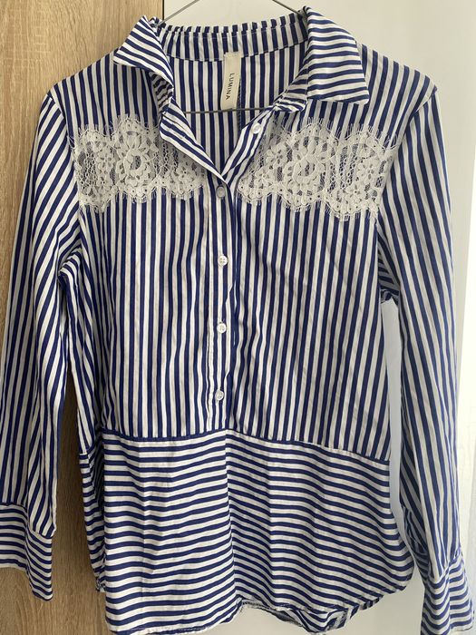 Риза с дантела синьо и бяло