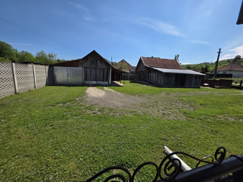 Casa+Gospodarie completa de vanzare