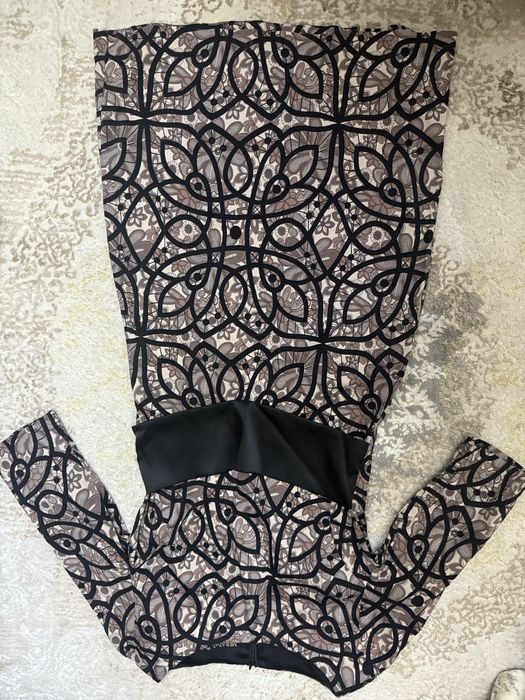 Продаются  Женская одежда в хорошем состоянии