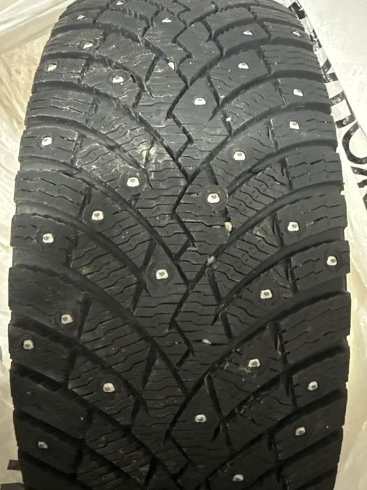Pirelli scorpion ice zero 2