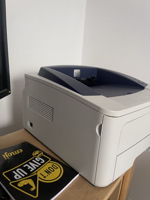Imprimantă Laser Xerox - cu 2 cabluri inclusive