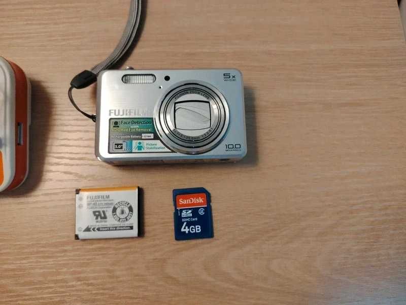 Aparat foto Fuji film J150W