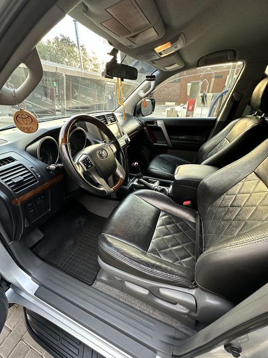 Toyota Land Cruiser 150