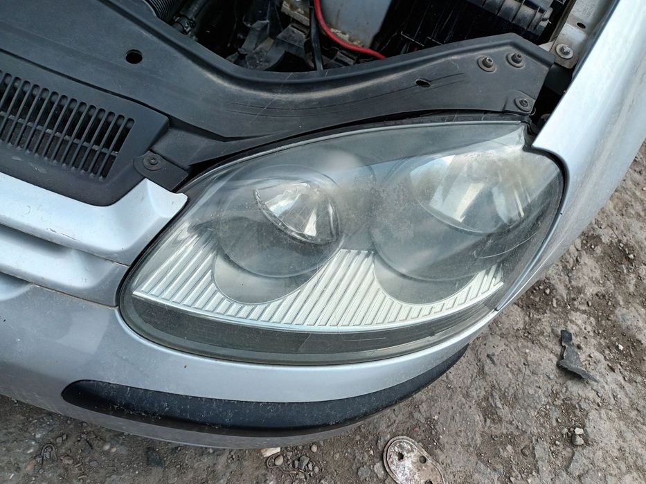 Dezmembrari  VW GOLF 5  2003  > 2009 1.4 FSI Benzina