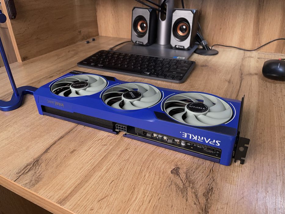 Videokarta intel ARC B580 12GB