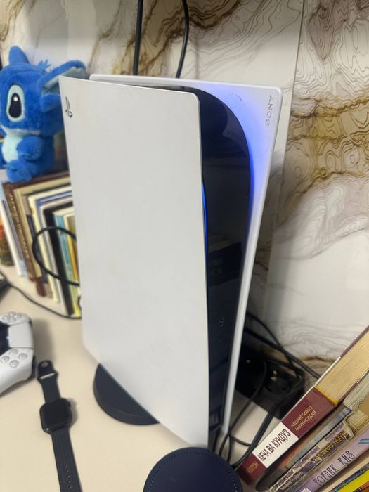 Ps5 FaT 825gb Top uyinlari bilan 2ta joystik