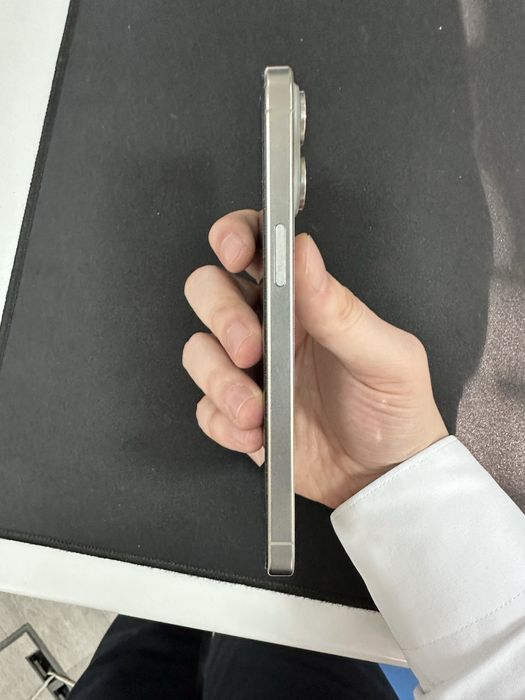 iPhone 15 Pro Max Titan ideal