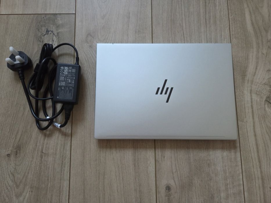 Продавам нов HP EliteBook 640 G11