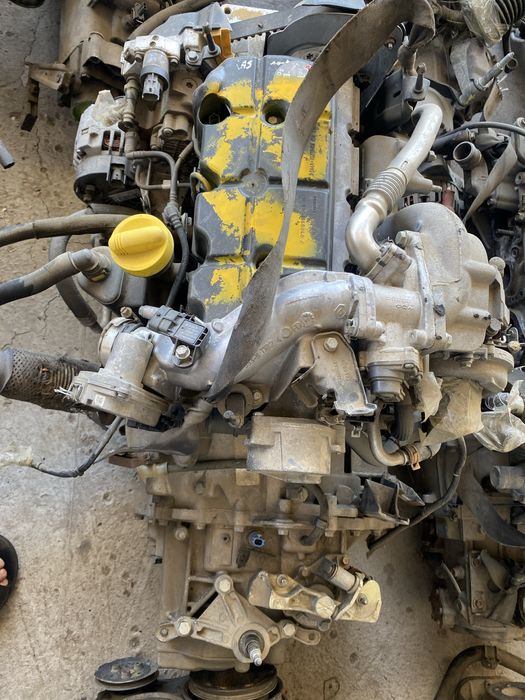 Двигатель  RENAULT F9Q