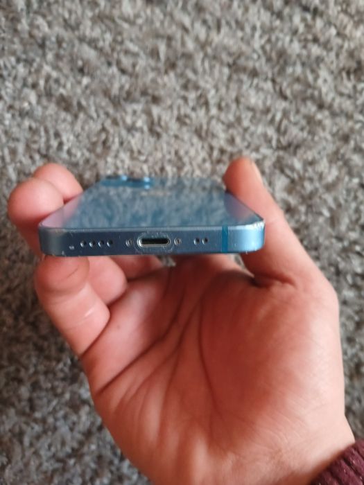 Vand sau schimb  Iphone 13 mini