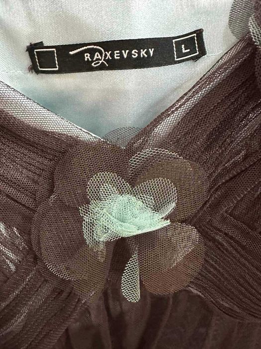 Елегантна официална рокля от ефирен тюл Raxevsky с шал