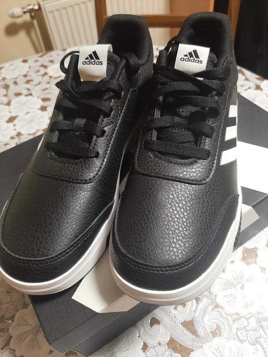 Маратонки adidas