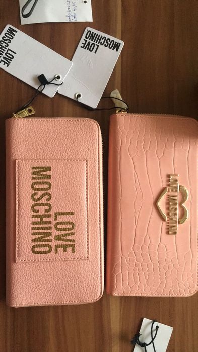 Нови маркови портмонета,,Love Moschino