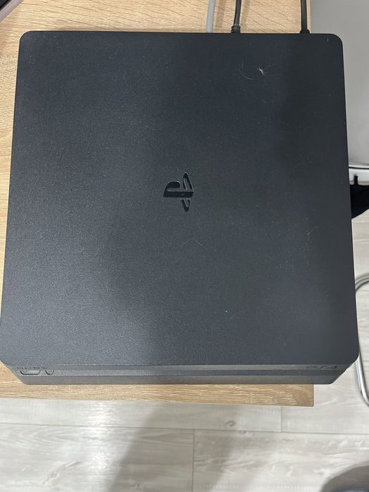Ps4 с пет игри за него