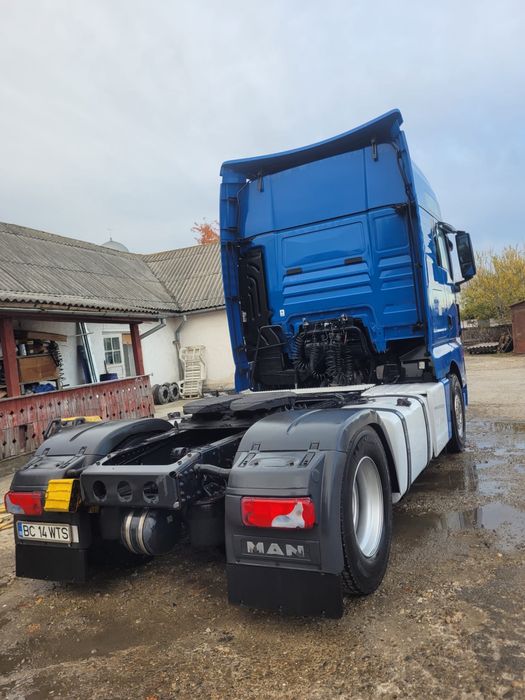 Cap tractor man tgx