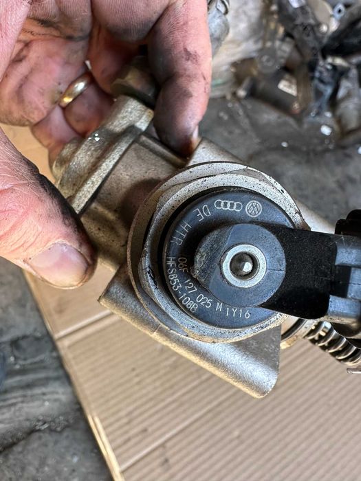 Pompa inalta presiune Volkswagen Golf 5 , 2.0 benzina 200 CP BWA