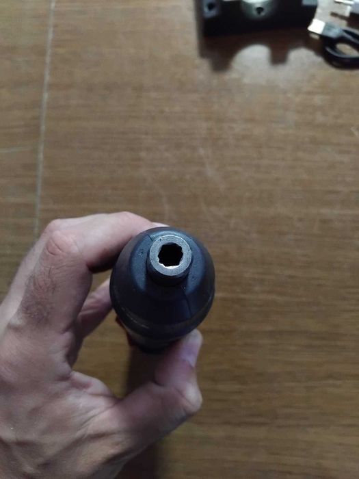 Електрическа отвертка Skil Super Twist с Li-Ion батерия + зарядно