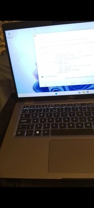 Laptop funcțional,Dell i5 generația 13,stare f buna,16 g ram,ssd,w11