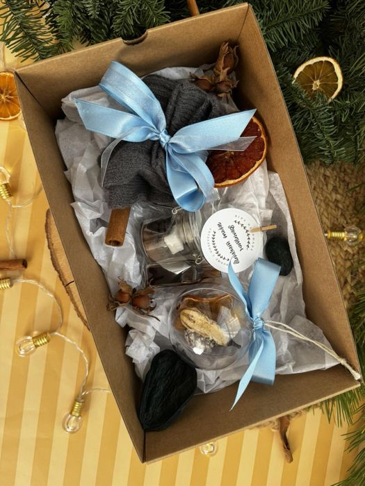 Коледни кутии