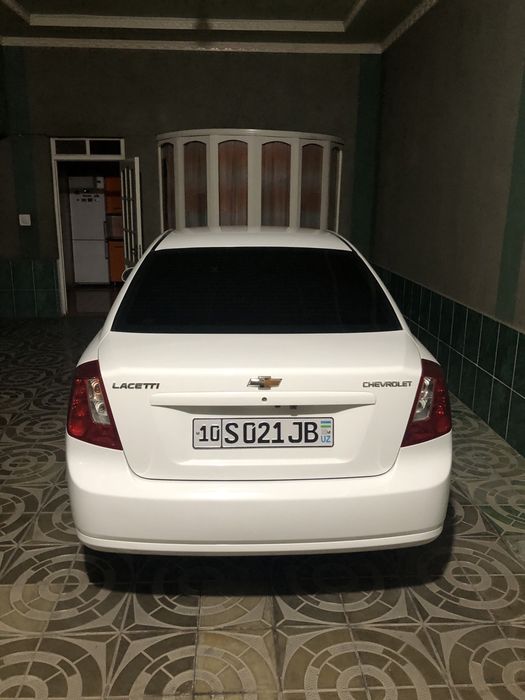 Чевролет Лассети 1.8