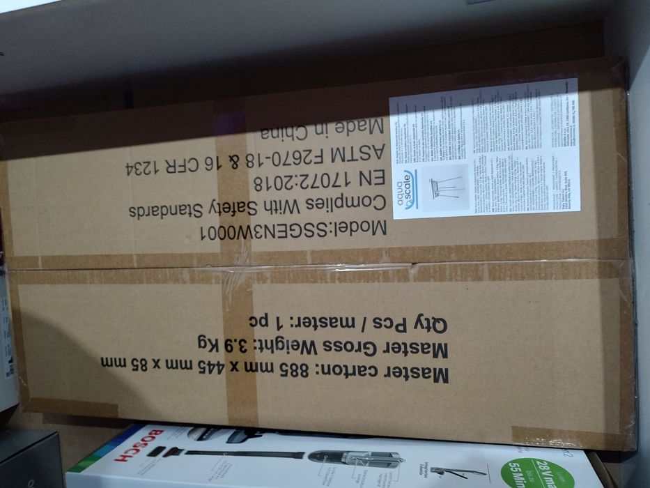 Чисто нова стойка за вана auqascale