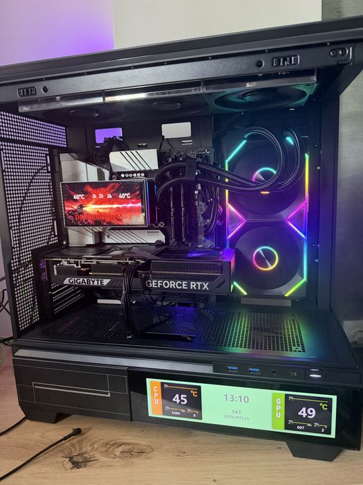 Pc de gaming/editare 32gm ram ddr5 ,rtx 5070 12gb procesor intel core i7-14700kf