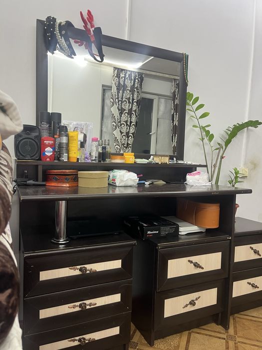 Спальный гарнитур