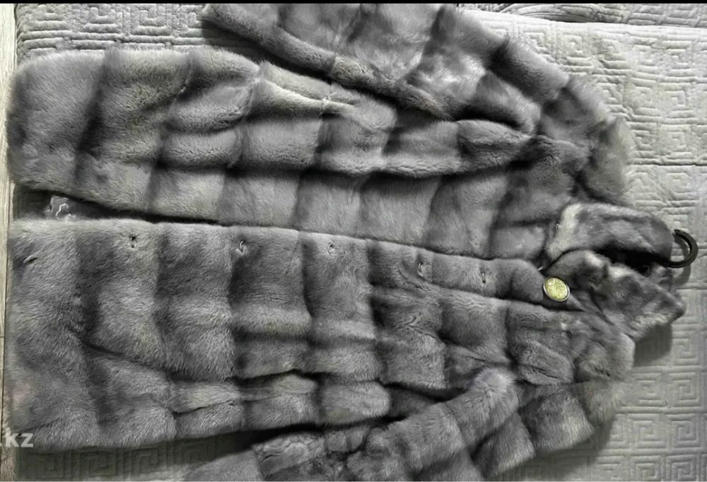 Продам норковую шубу