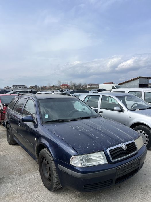 Vand fata completa, motor 1.6 bfq usi hiaon Skoda octavia 1