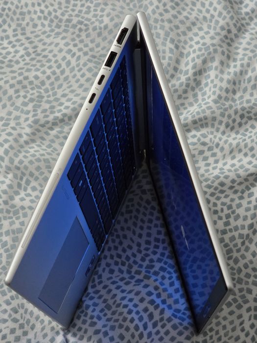 Laptop HP EliteBook 830 G10 512SSD