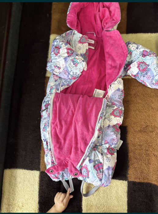 Продам комбенизон зимний для девочки PREMONT