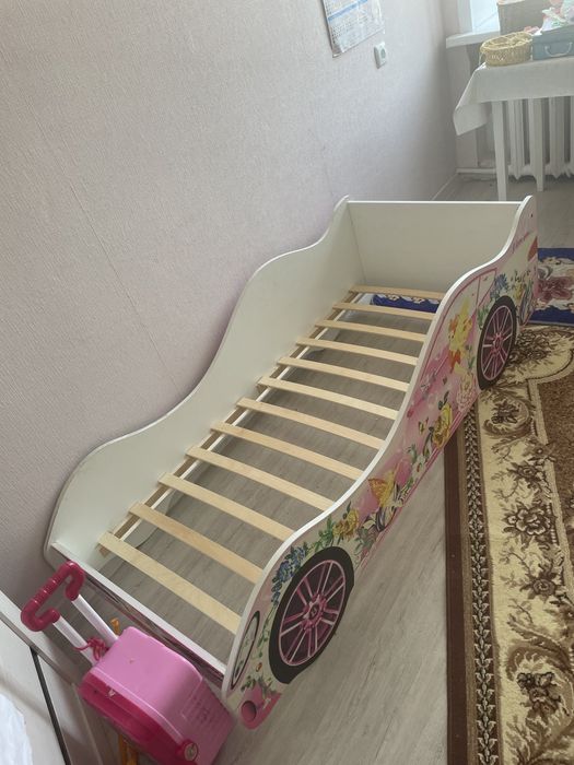 Детские кровати-машинки