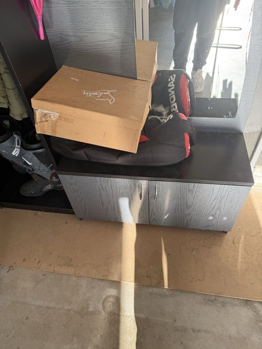 Dulap kuier hol cu oglina