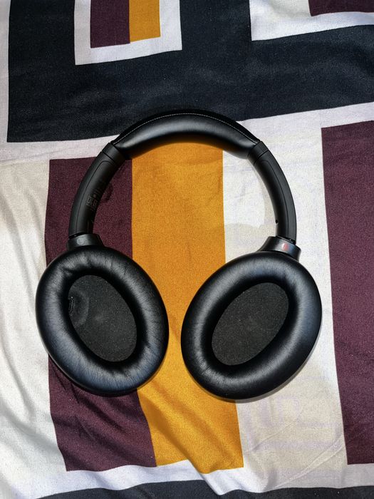 Продам Sony WH-1000XM4