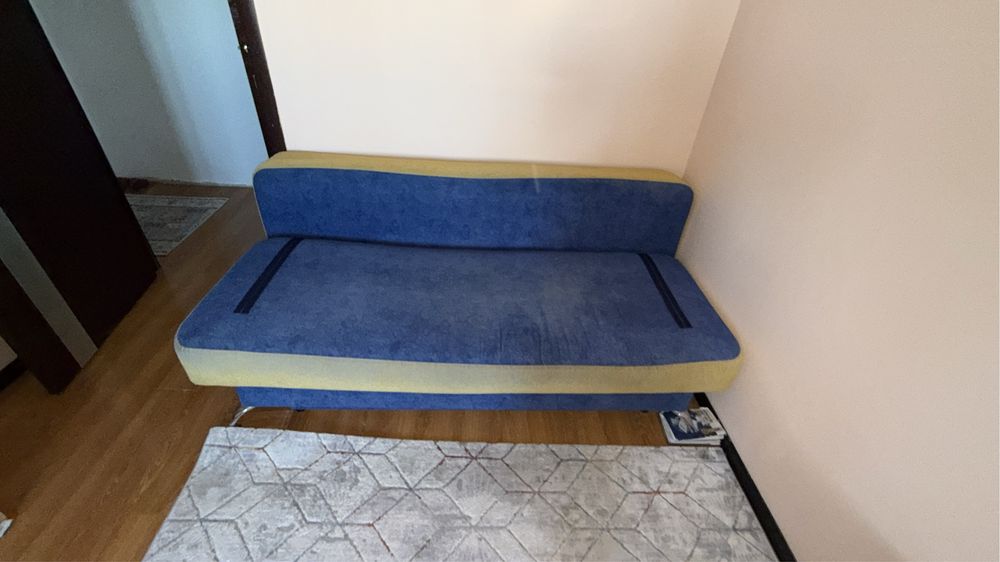 Срочно продам диван тахта