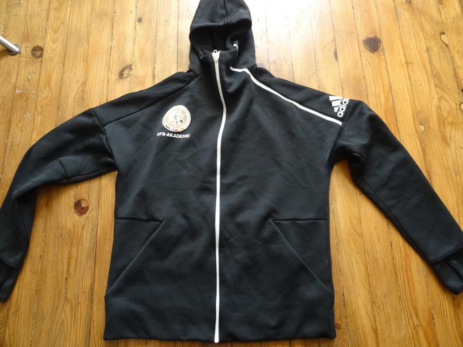 Adidas L мъжко с качулка.