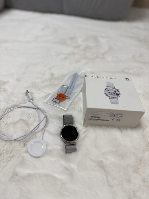 НОВО! Huawei watch GT 5 - 41 mm женски