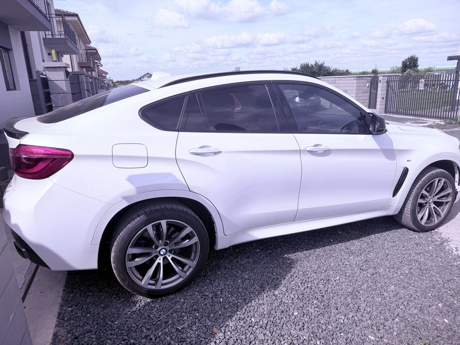 Vand BMW X6 F16 avariata motor